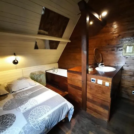 Holiday home Gites La Conterie Fatouville-Grestain