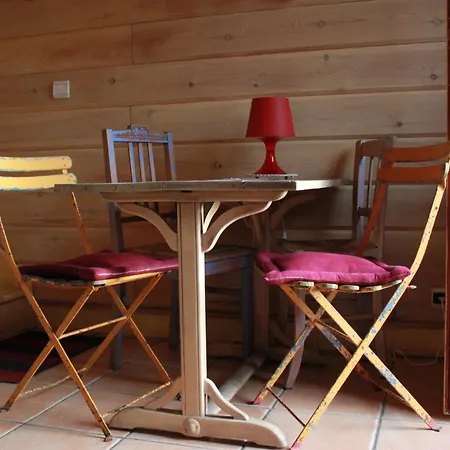 Semesterbostad Gites La Conterie